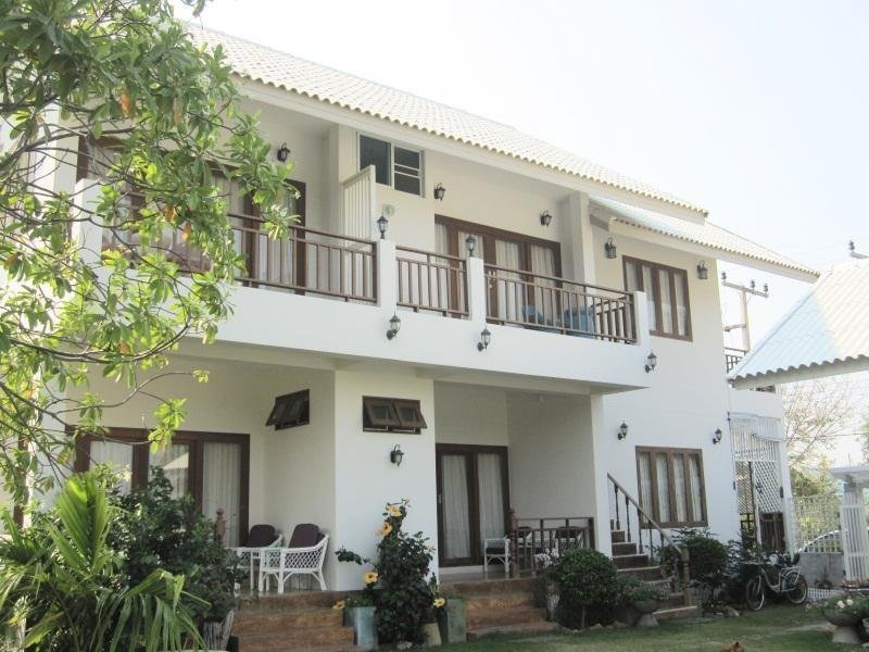 Baan Parinda building facade