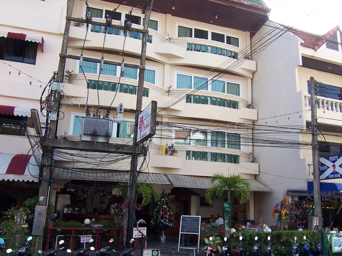 Hotel Orchid Residence building facade