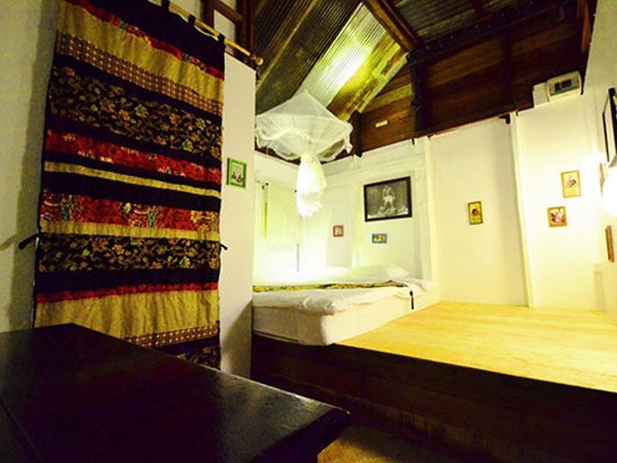 Timber interior and bathroom area at The Old Times Lanta